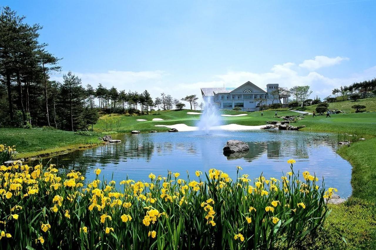 Pineridge Hotel Sokcho Exterior photo