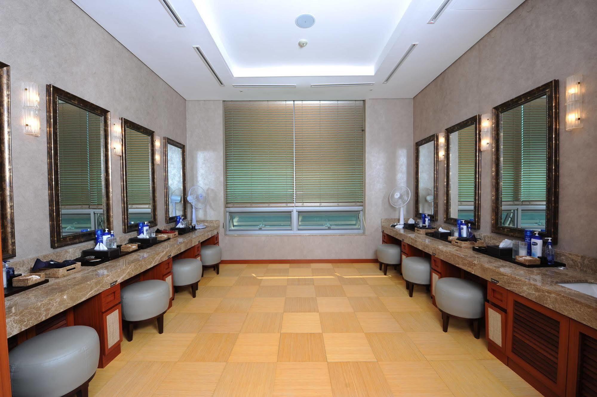 Pineridge Hotel Sokcho Exterior photo