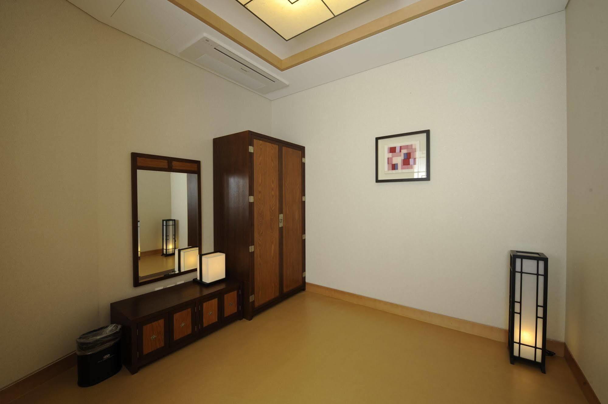 Pineridge Hotel Sokcho Exterior photo
